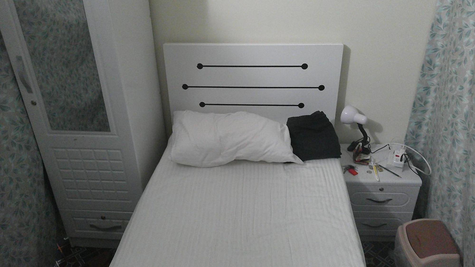 Inn Comfortable Male Bed Space By Ruby Star 4 Single Beds 226
